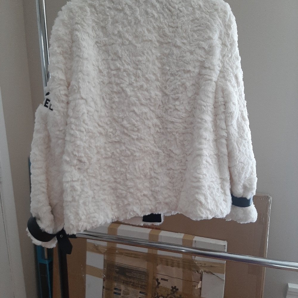 Chanel Jacket - Picture 3 of 3